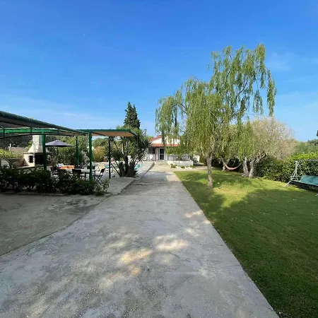 بيت للعطل Kalimera Private Pool *