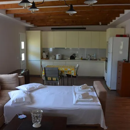 بيت للعطل Kalimera Private Pool